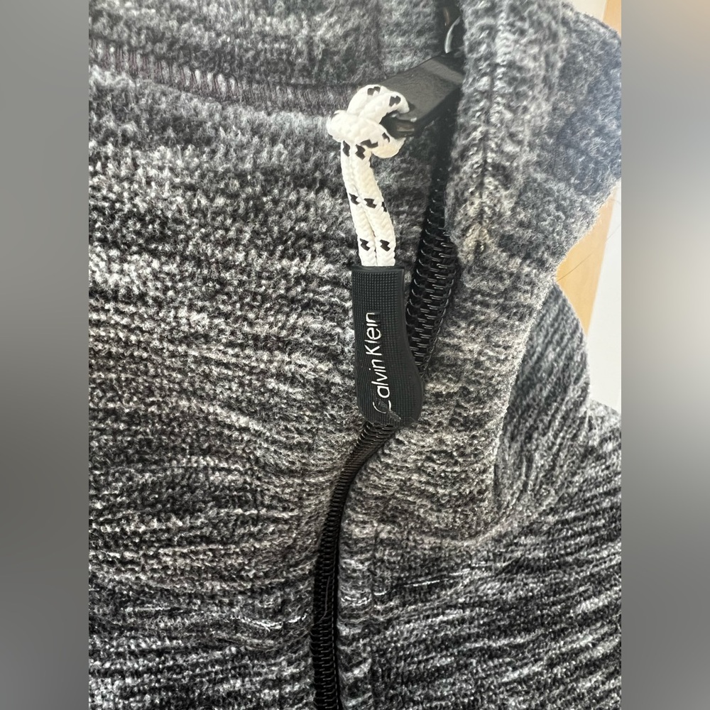 Calvin Klein Performance Fleece- Small - Picture 10 of 16